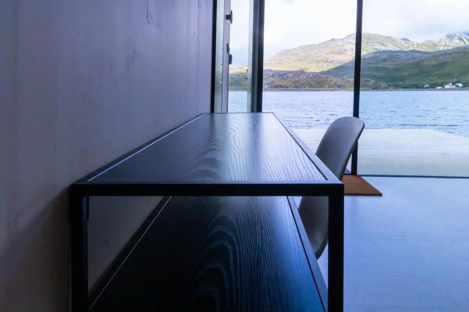 Apartmán Oceanview Mini-House - Stunning Views Ramberg Exteriér fotografie